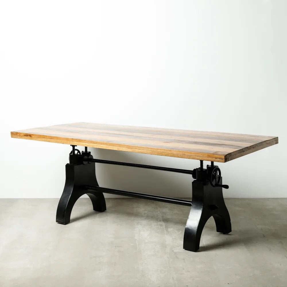 Állítható magasságú, 220 cm hosszú, ipari öntöttvas lábakon álló, újrahasznosított fából készült loft stílusú étkezőasztal