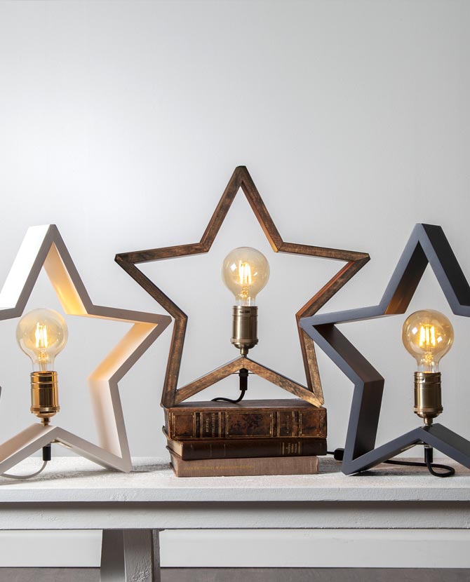 Amber Soft Glow vintage LED dekorációs izzó csillag formájú dekor foglalatban.