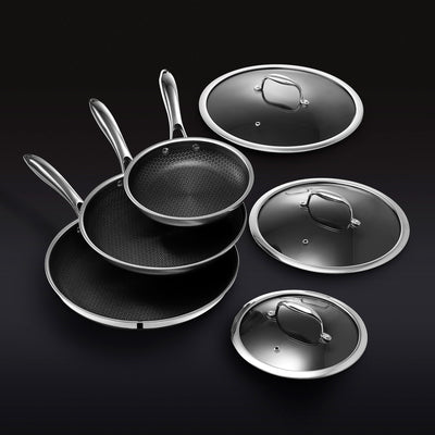 https://cdn.shopify.com/s/files/1/0037/2110/1430/files/Hexclad_6Pc_Pans_Lids-and-Pan-Insides_BLACK_400x400.jpg?v=1686836250