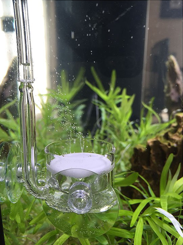 tuyau-transparent-special-co2-raccorde-au-diffuseur-co2-dans-aquarium