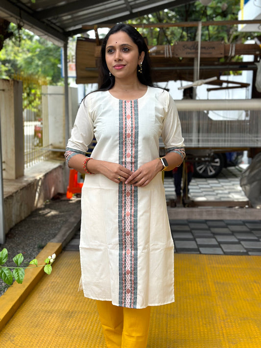 Pin by Bhagya Rajeswari [ F.Designer on Kerala cotton | Onam outfits, Onam  outfits ideas, Onam dress ideas