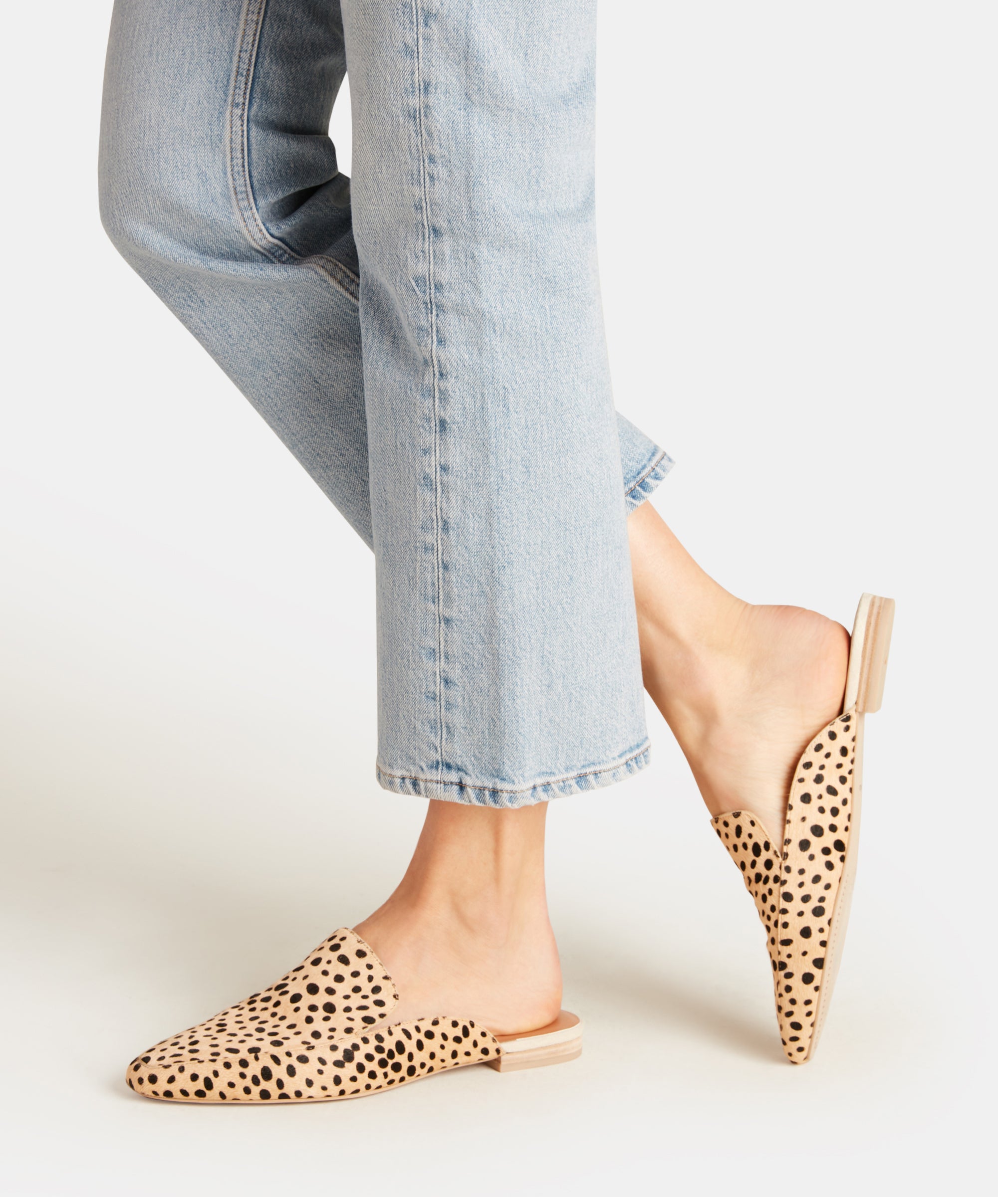 dolce vita leopard flats