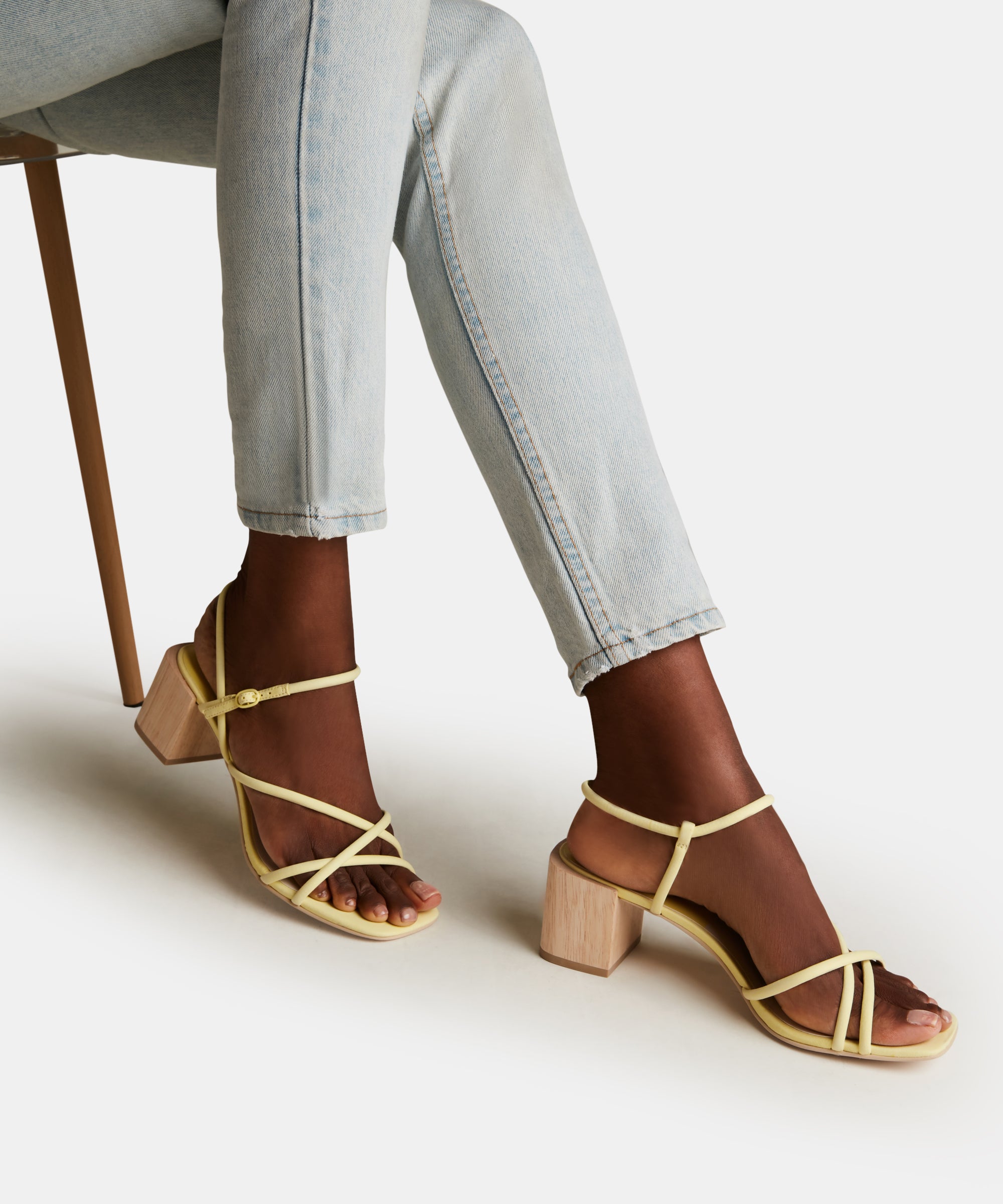 ZAYLA HEELS IN CITRON NUBUCK – Dolce Vita