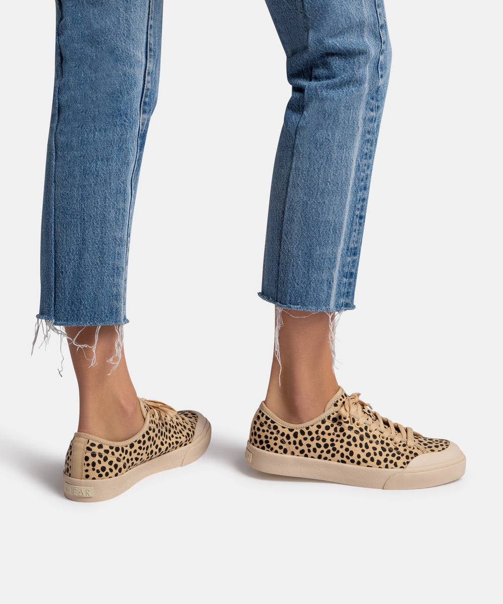 dolce vita leopard shoes