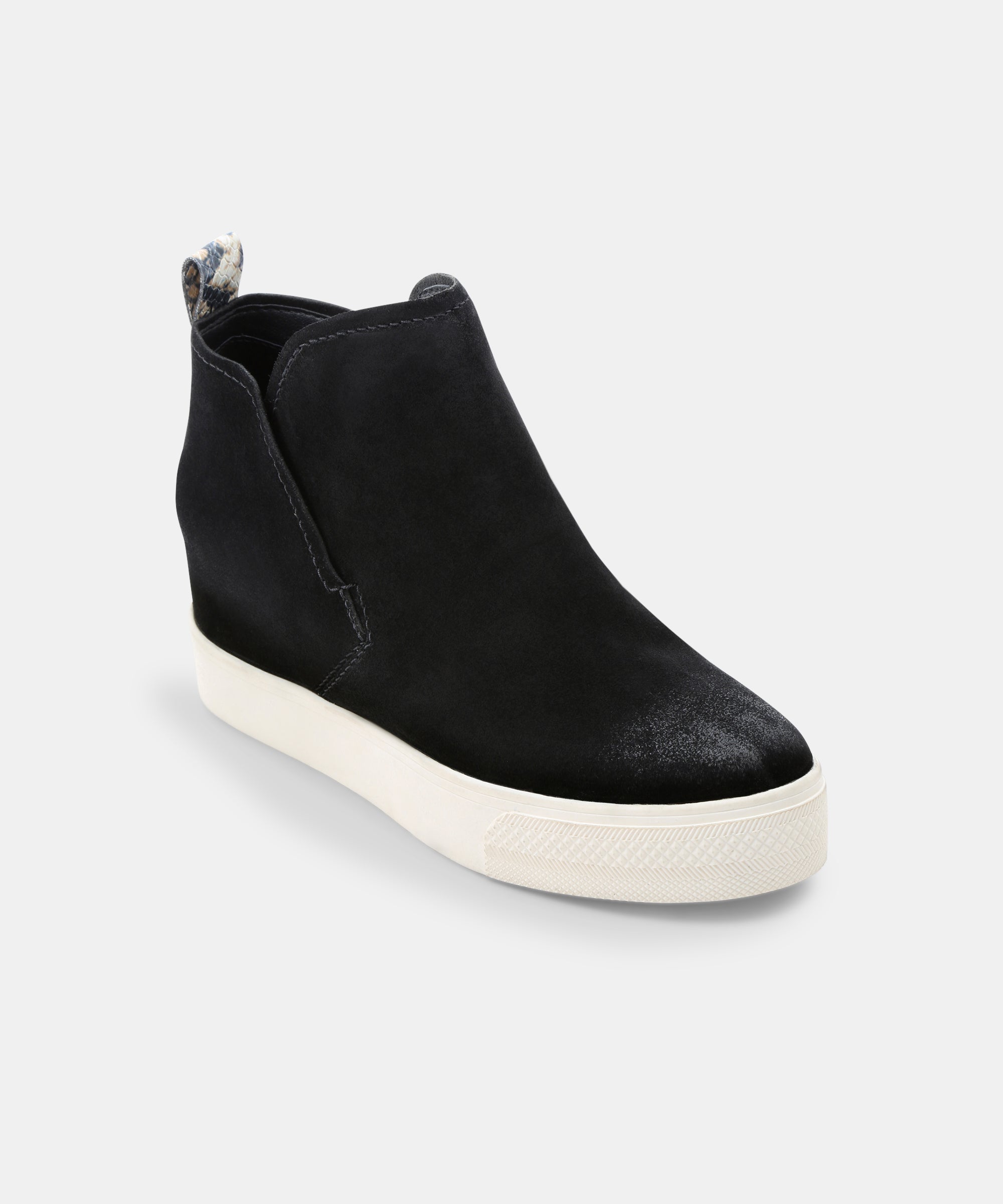 WALKER SNEAKERS IN BLACK – Dolce Vita