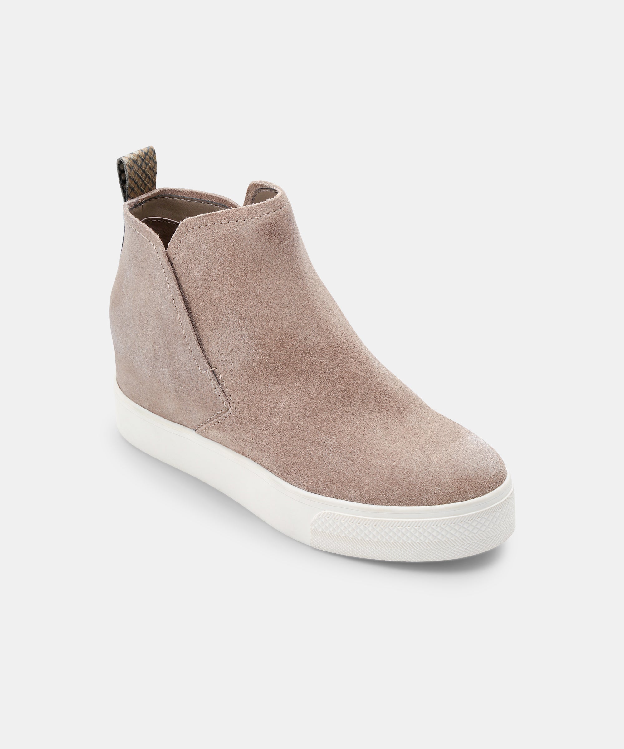 WALKER SNEAKERS IN DK TAUPE – Dolce Vita