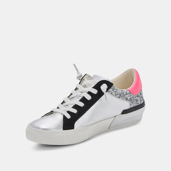 SNEAKERS IN DK SILVER LEATHER – Dolce Vita