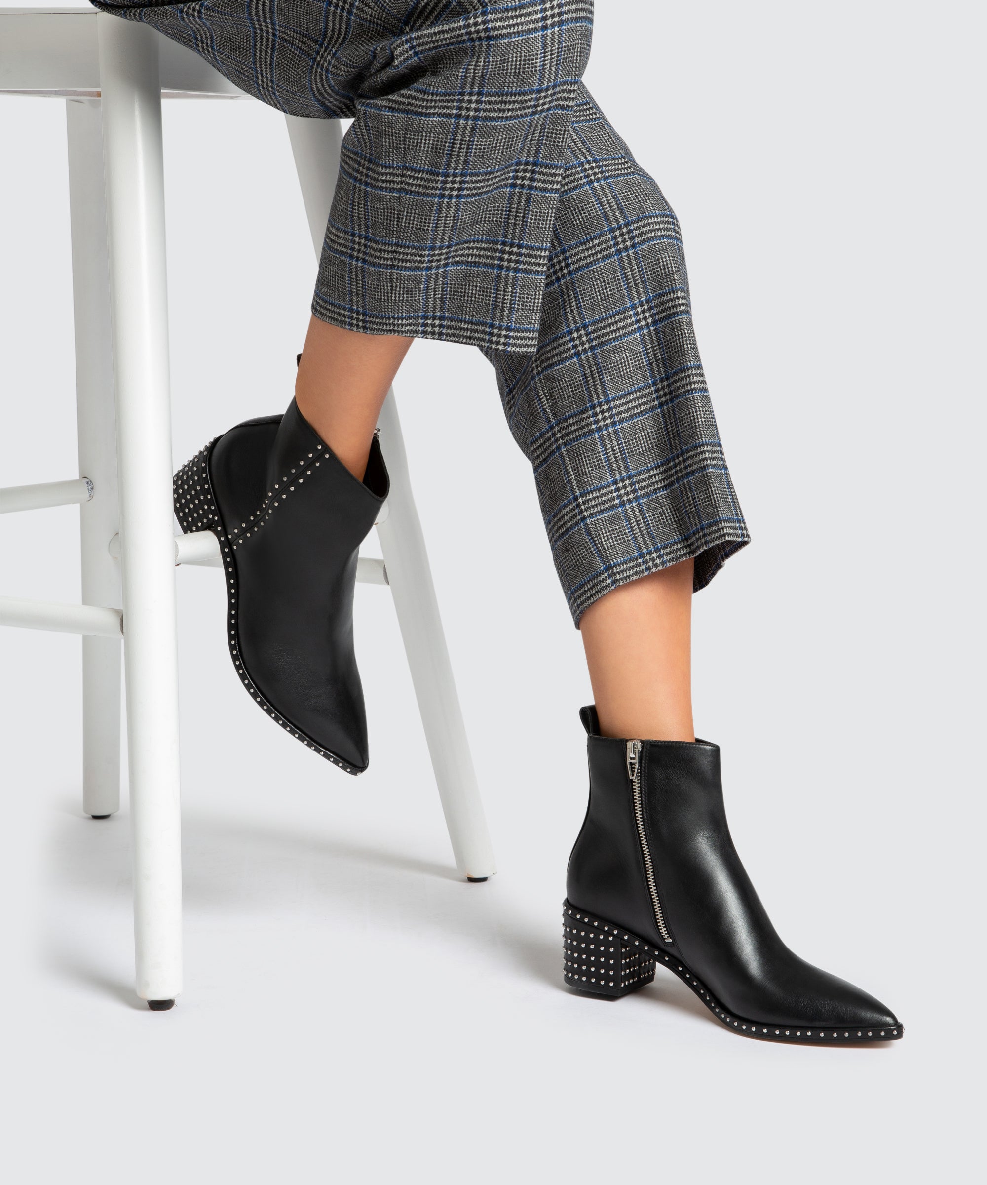 BROOK BOOTIES IN BLACK – Dolce Vita