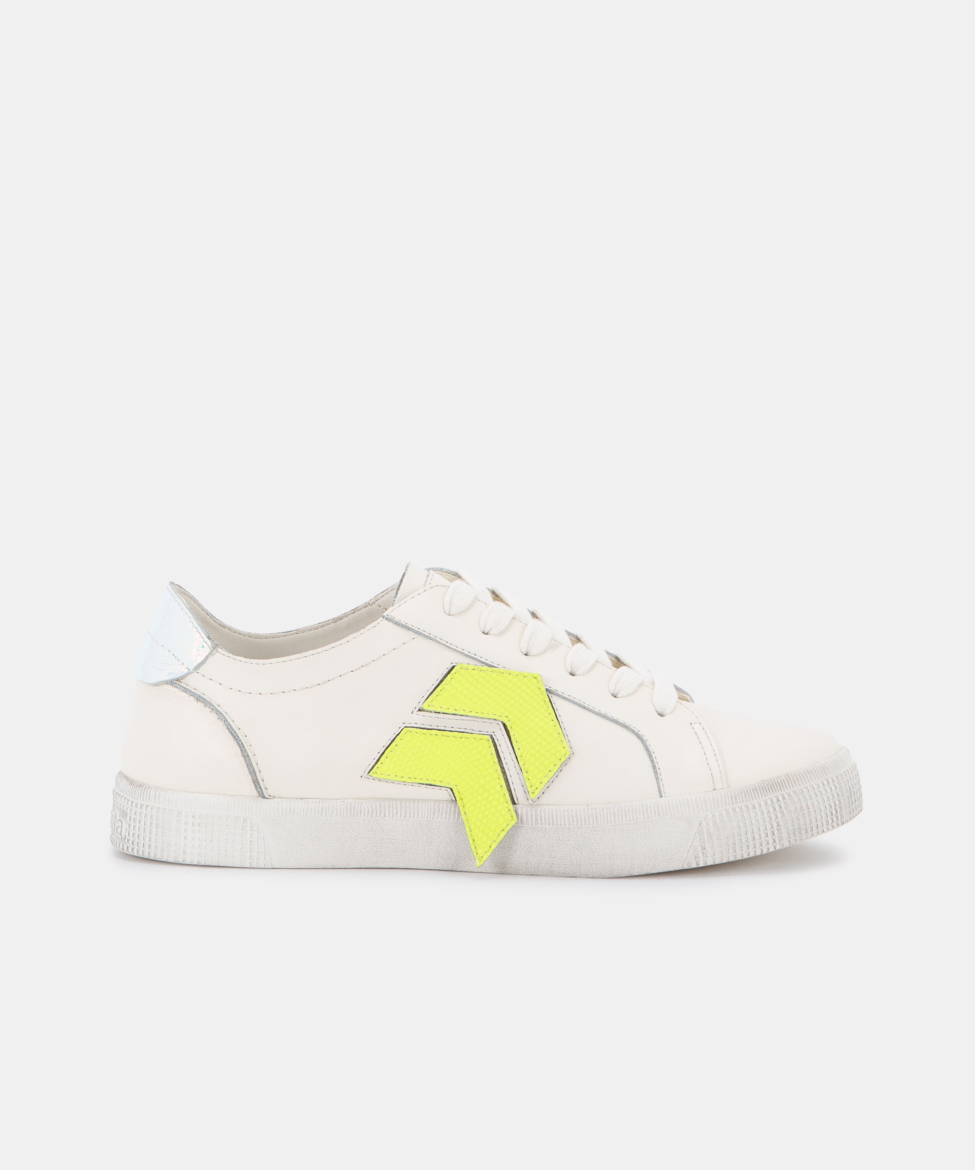 dolce vita zaye sneaker