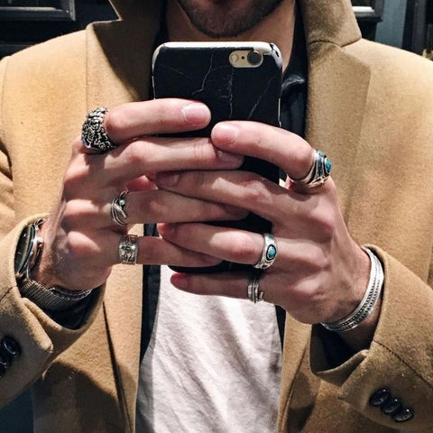 can men wear gemstone rings, what gemstone rings do men like, how to wear a mans gemstone ring