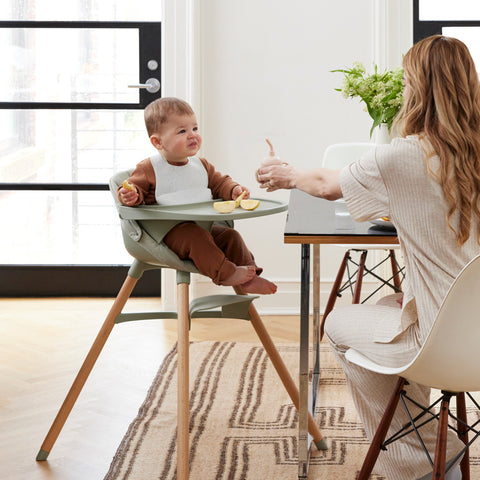 Catherine, MS, CCC-SLP, CLC shares 5 tips for spoon-feeding your baby