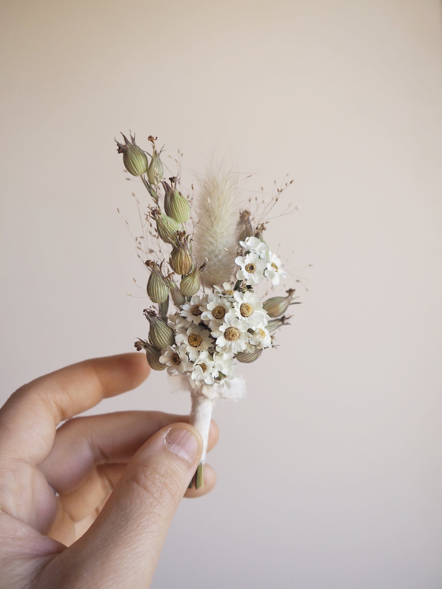 Boutonnière fleurie – Atelier Lonicera