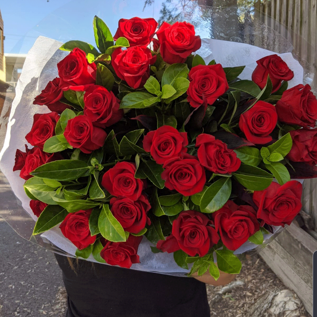 50 Long Stem Roses Ultimate Bouquet | The Flower Scene