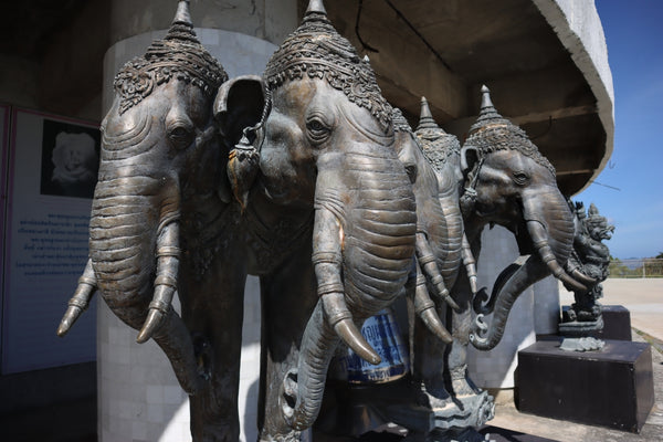 Elefantenstatue beim Big Buddha