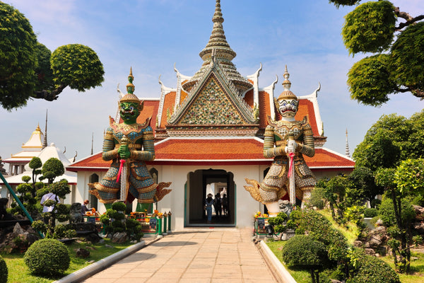 bewachtes Tor von Wat Arun