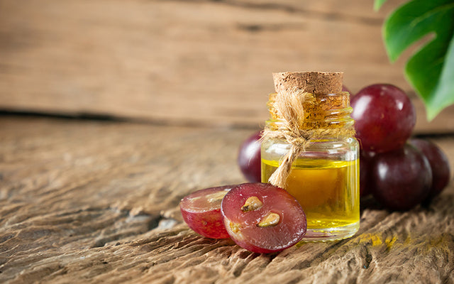8 Remarkable Benefits Of Grapeseed Oil For Hair & Best Ways To Use It –  Vedix