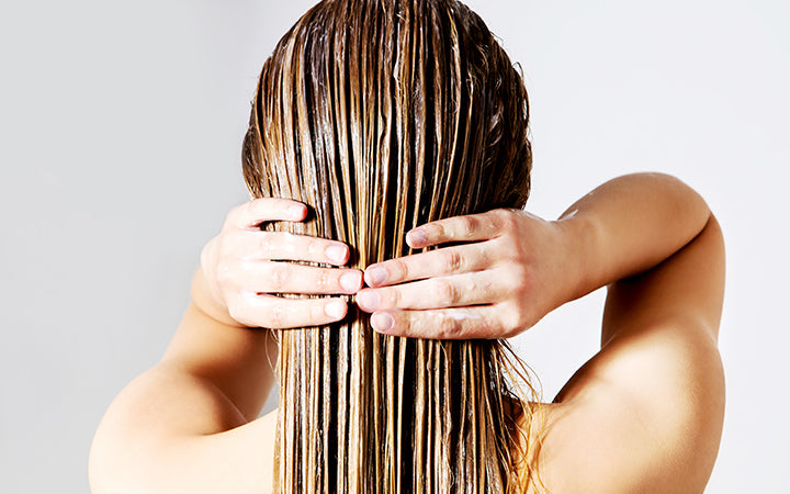 An Expert Reveals Signs Youre Washing Your Hair Too Much