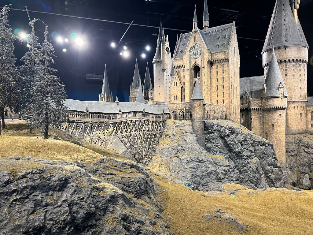 File:Hogwarts School, The Making of Harry Potter, Warner Bros