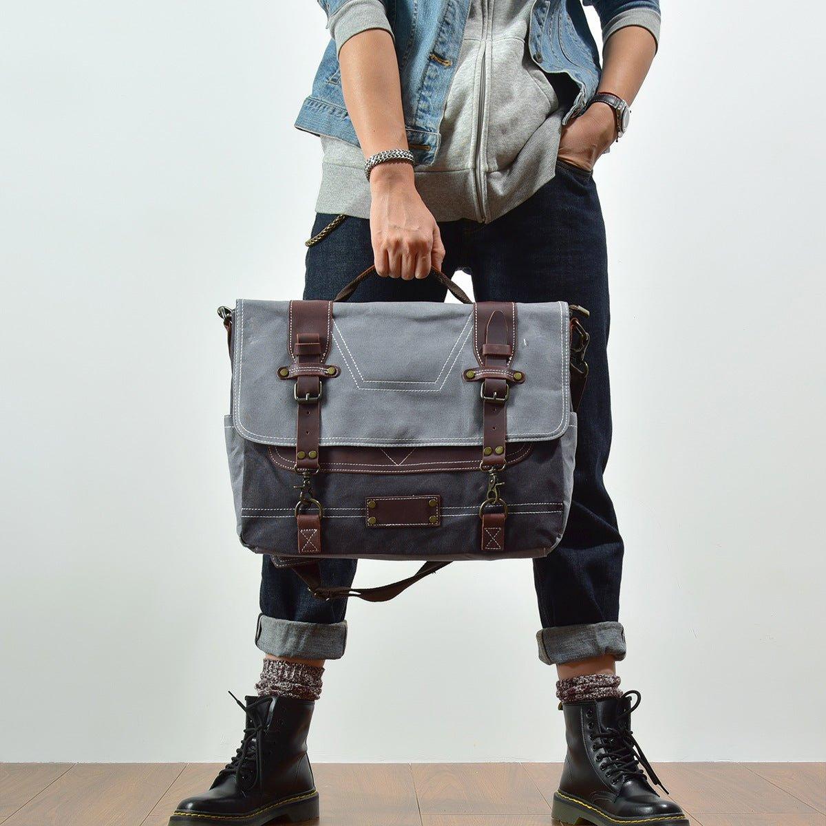 MODEL SHOW of Woosir Waxed Canvas Computer Bag