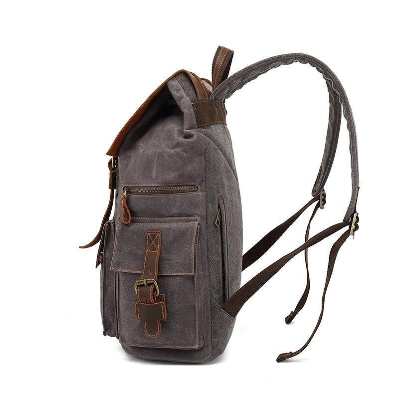 SEITLICHES DISPLAY des Woosir Laptop-Rucksacks aus gewachstem Canvas