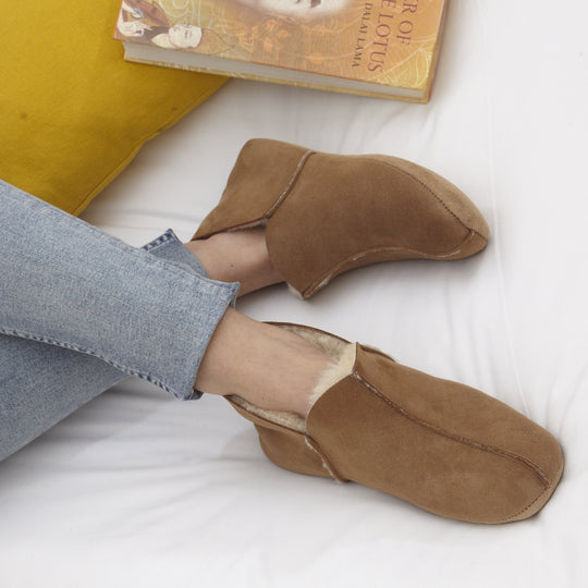 womens shearling slippers