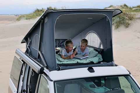 Elevating Roof Bed for California Beach