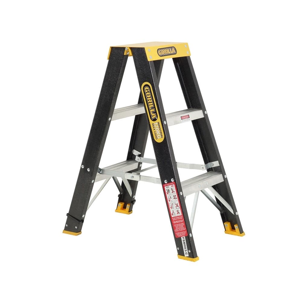 Gorilla FSM003-PRO 2.25m (7ft) 150kg 3-Step Pro-Lite Fibreglass Double Sided Step Ladder