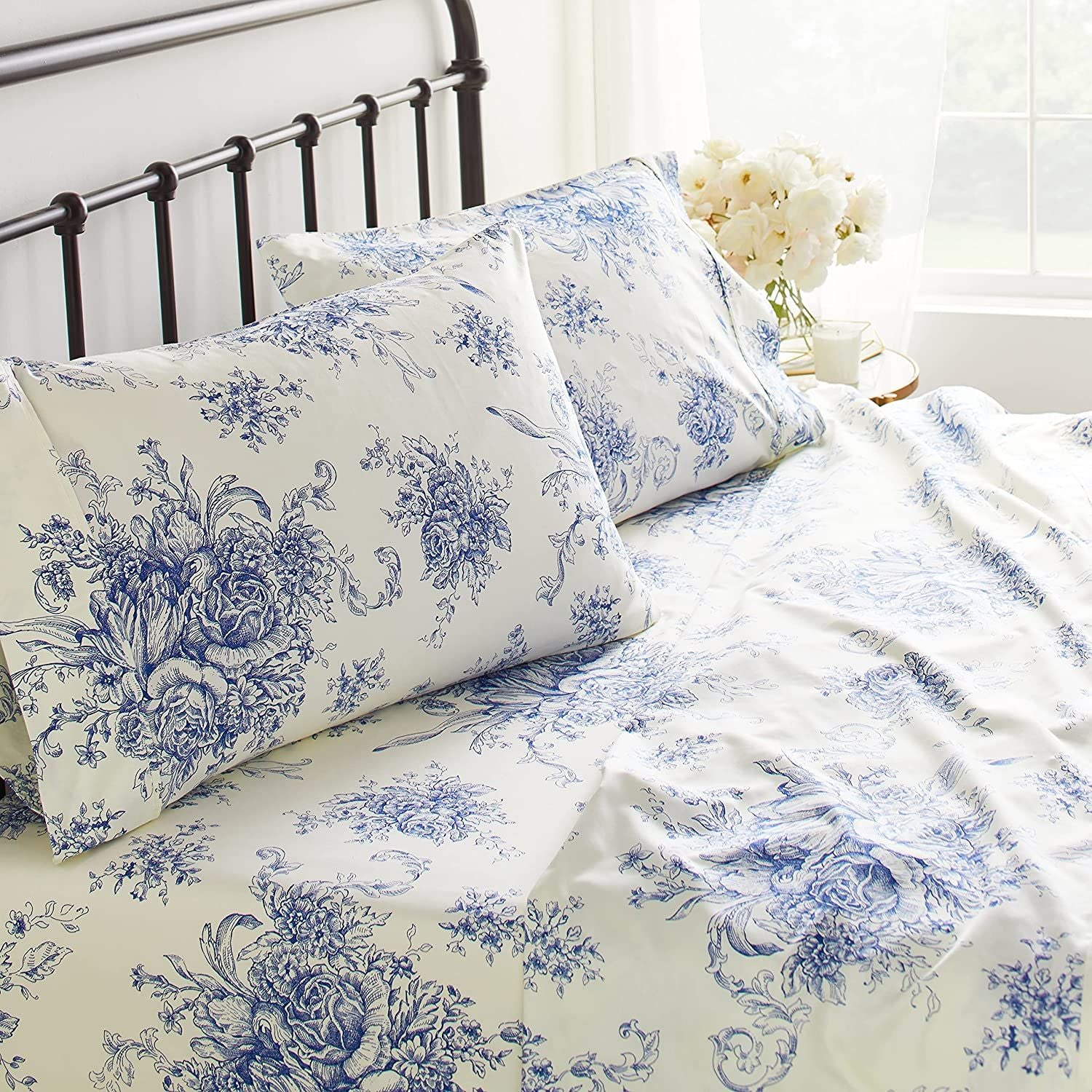 blue toile bed linens