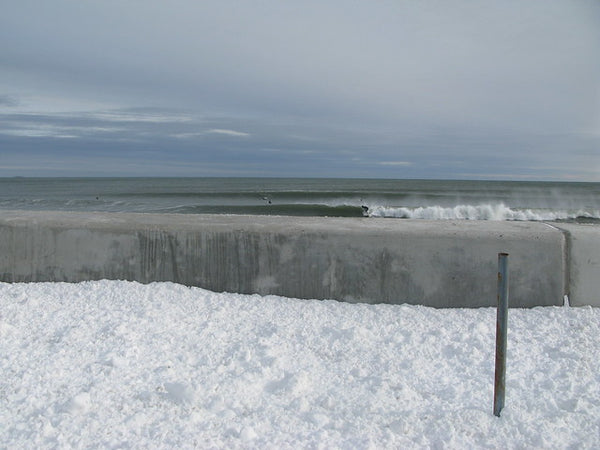 winter-wall-winter-surfing-in-New-England