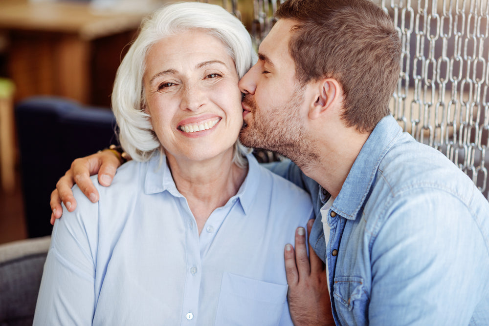 Hugging his grandma видео. Forcibly Kisses his grandmother.