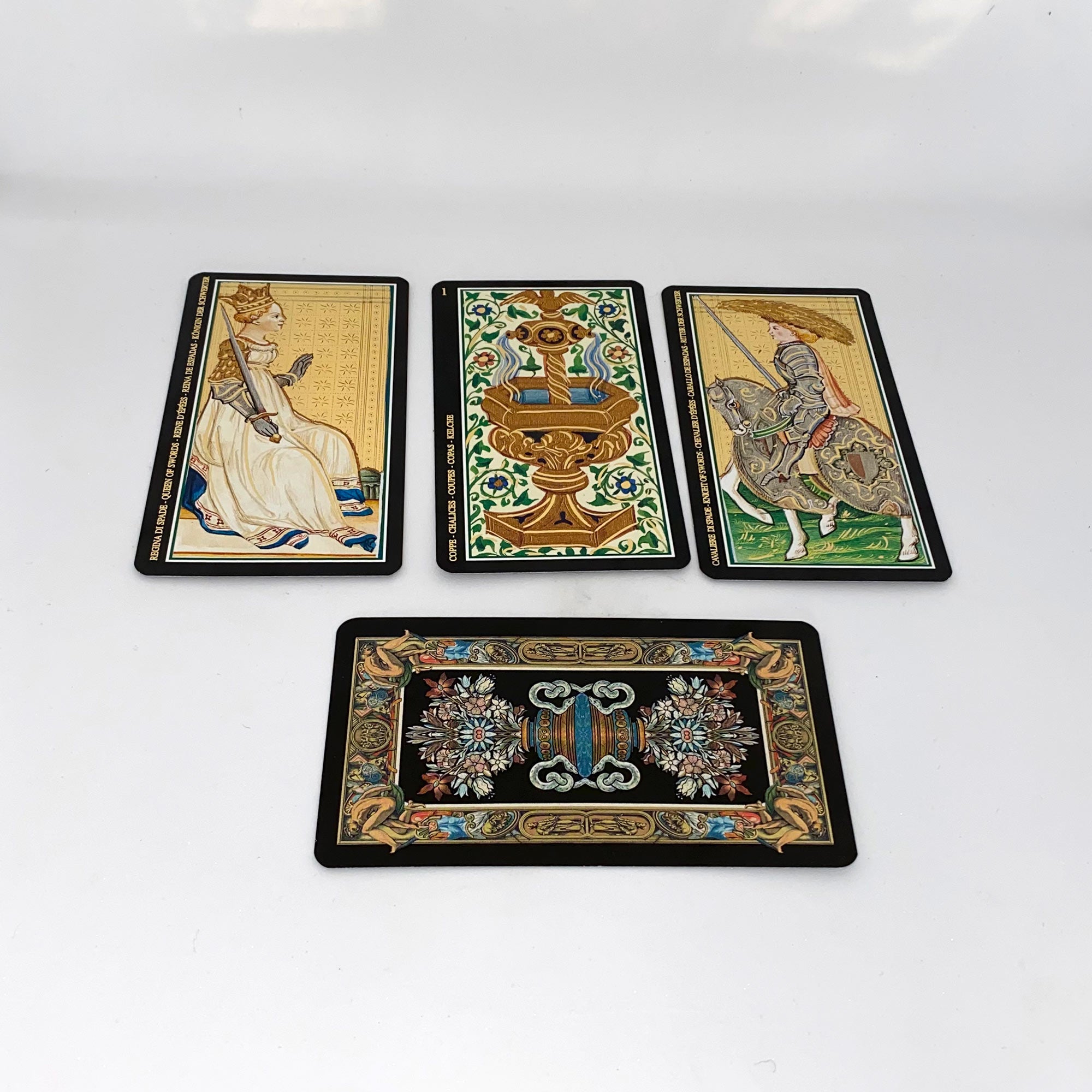 贝洛奥里藏特的待售 Tarot Card Decks, Facebook Marketplace