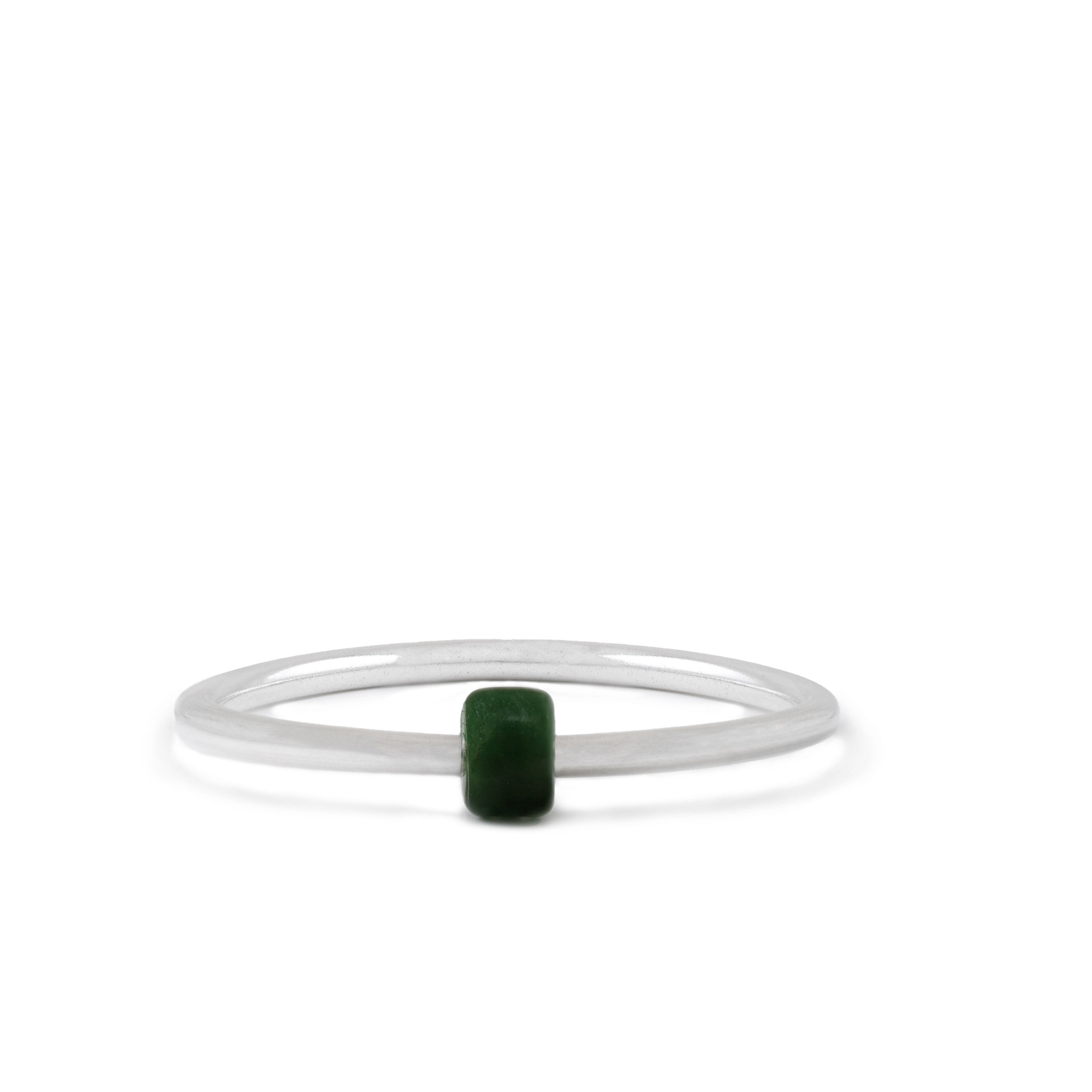 New Zealand Pounamu Bead on Silver Bangle (67mm)