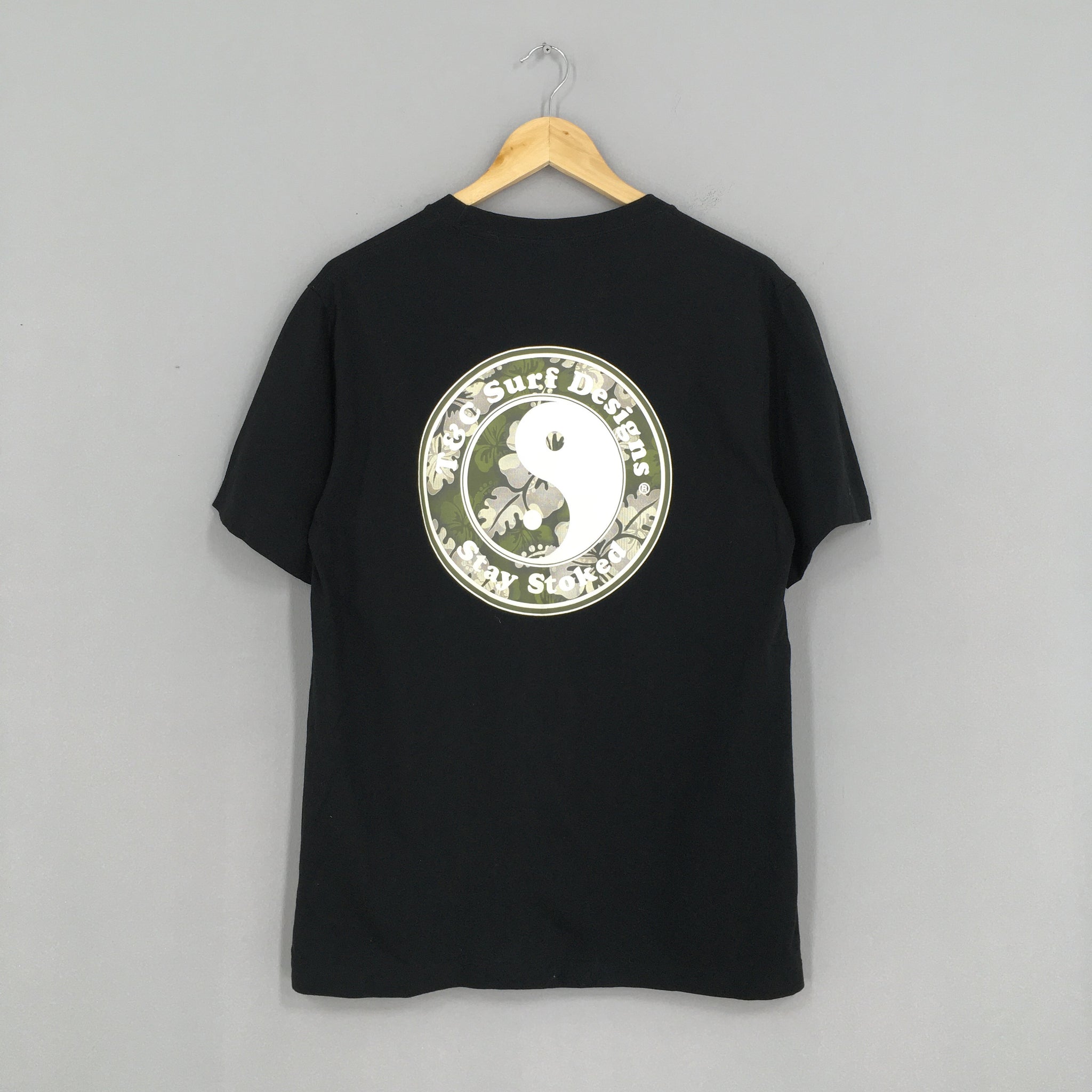 T&C Surf Designs Black T shirt Medium – axevin
