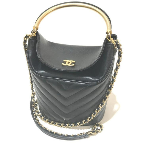 Chanel Chevron V-Stitch Leather Chain Shoulder Bag