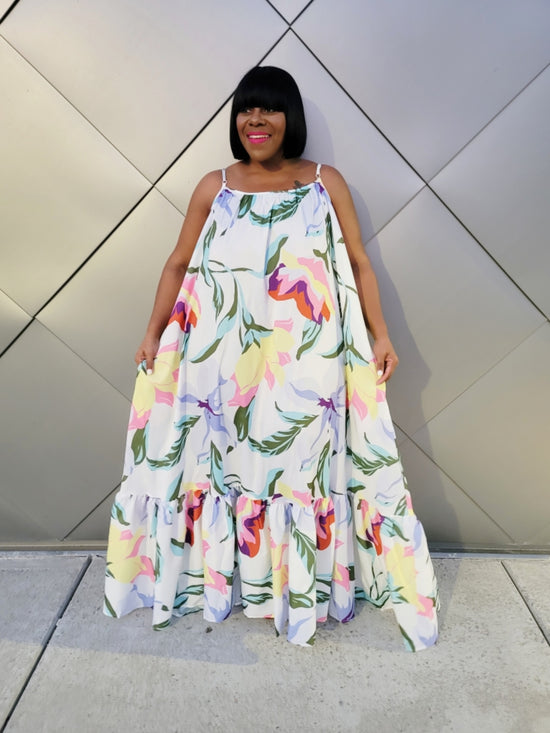 Load image into Gallery viewer, White Floral Blooming Maxi Dress
