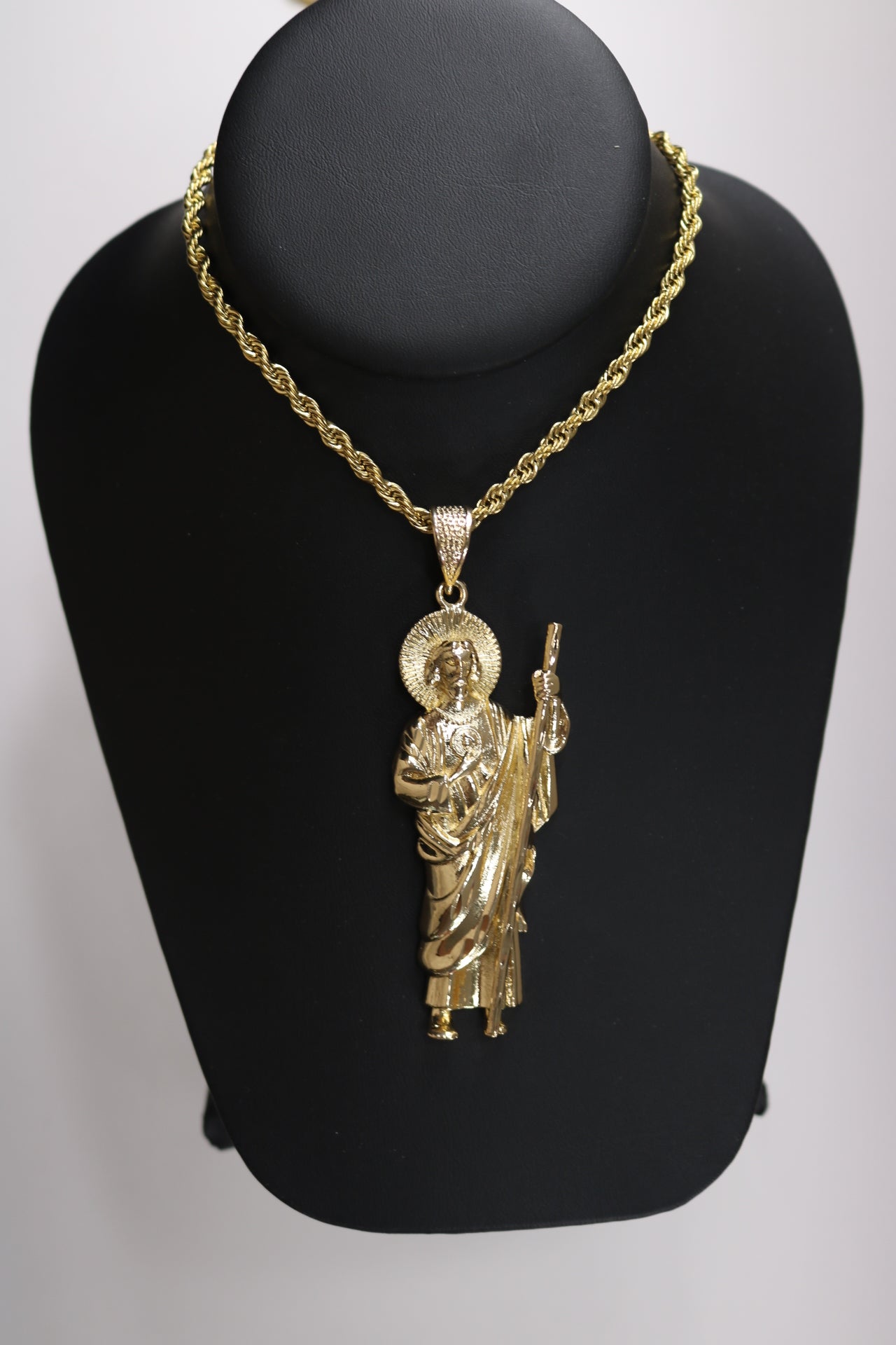 san judas gold chain