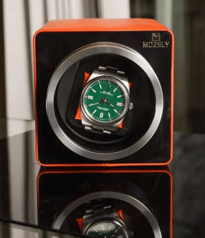 Use-the-watch-winder