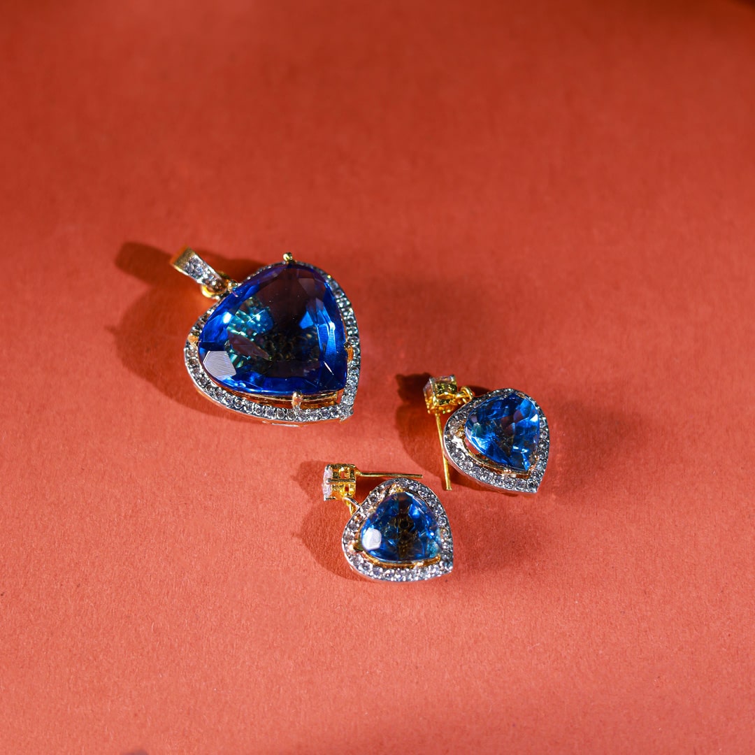 TITANIC BLUE PENDANT EARRING SET