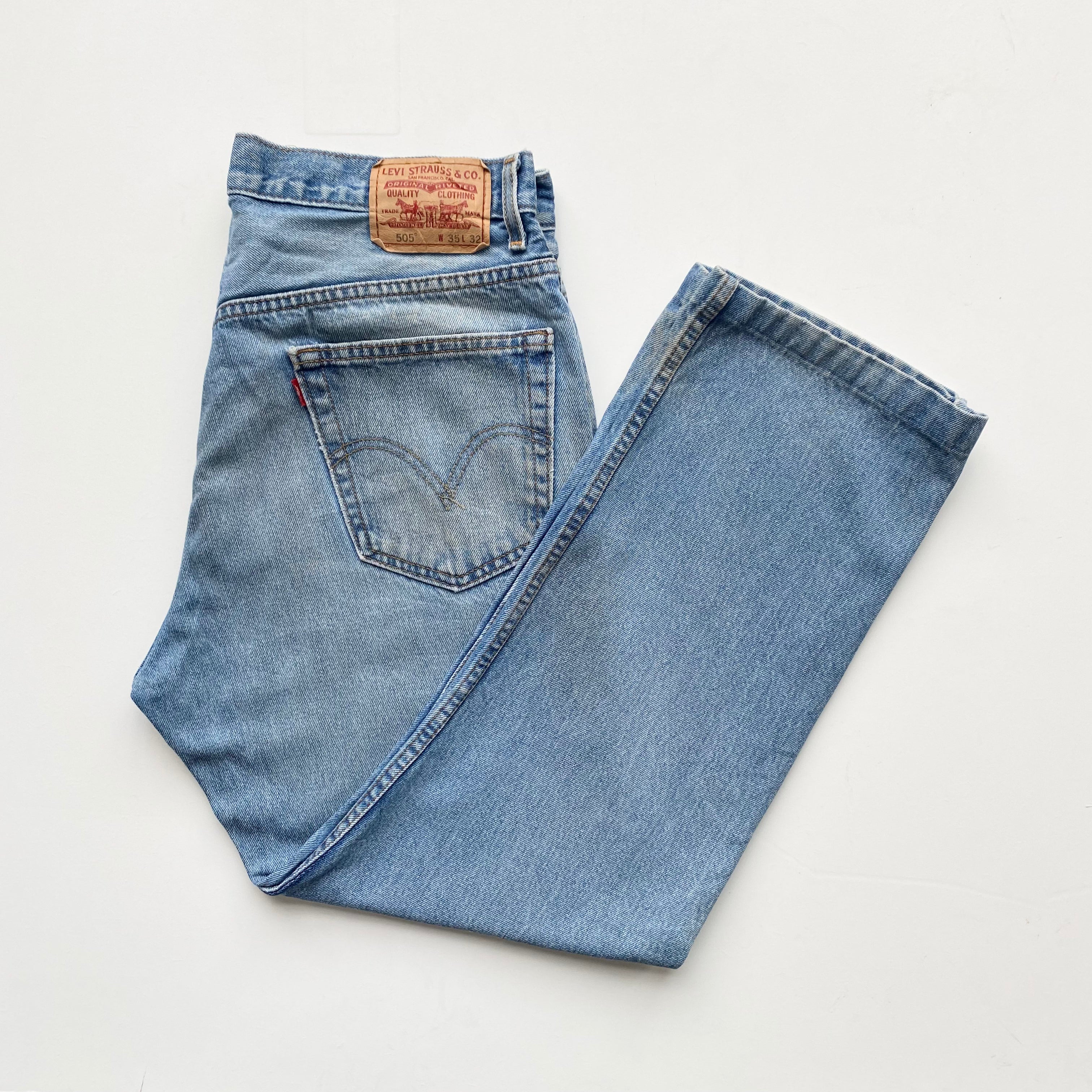 Levi's 505 W35 L32 – Red Cactus Vintage