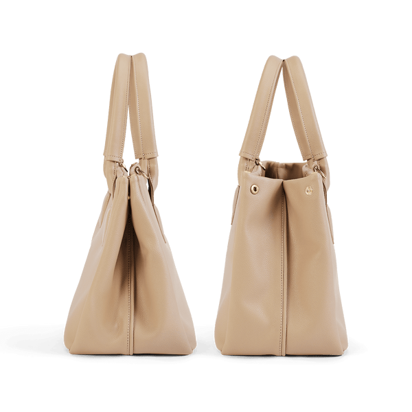 Melina Bucher Indy Bag GIF - Melina Bucher Indy Bag Vegan Bag