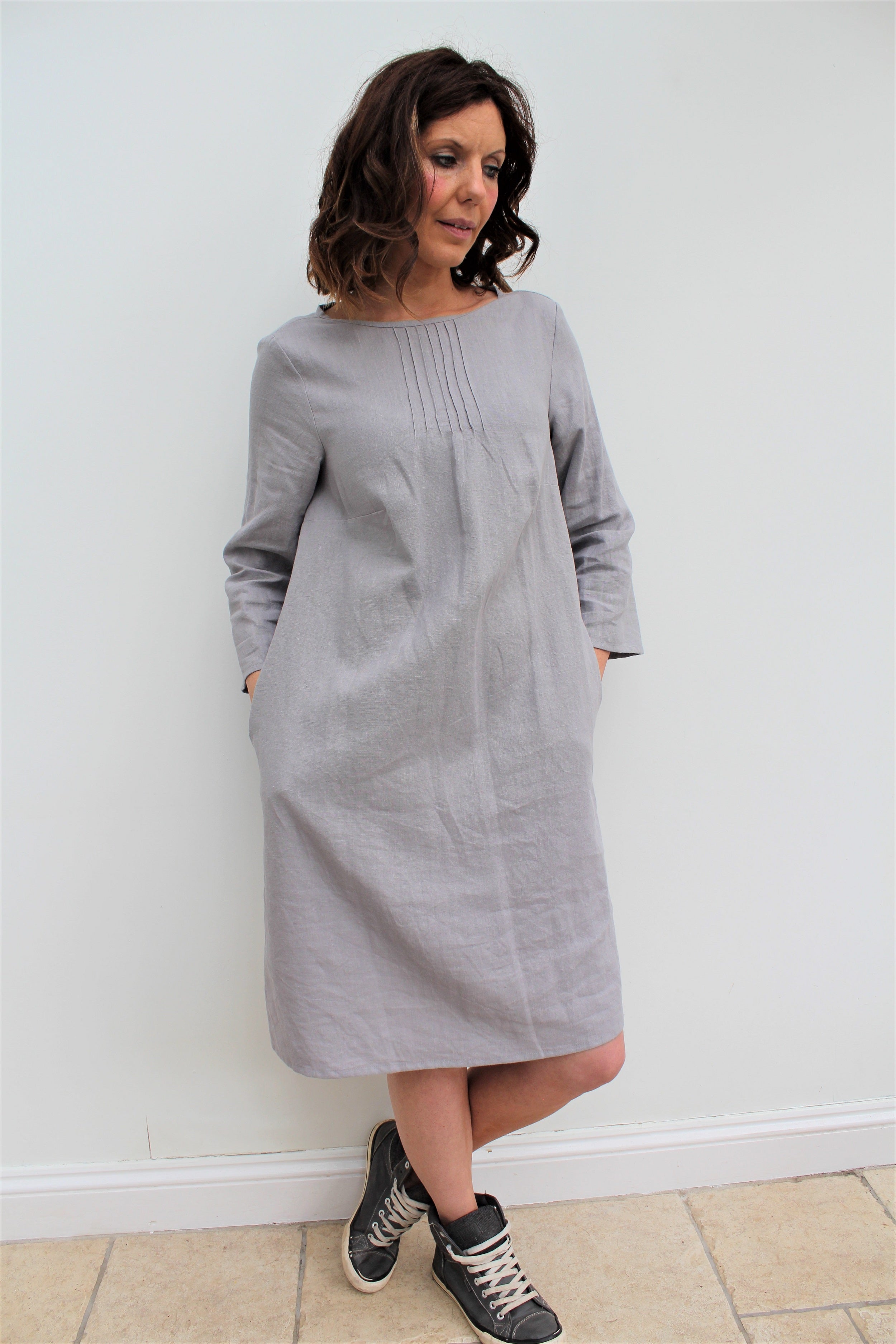 Livia - linen dress with pintucks details and side pockets – voy