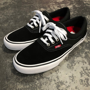 white vans era pro