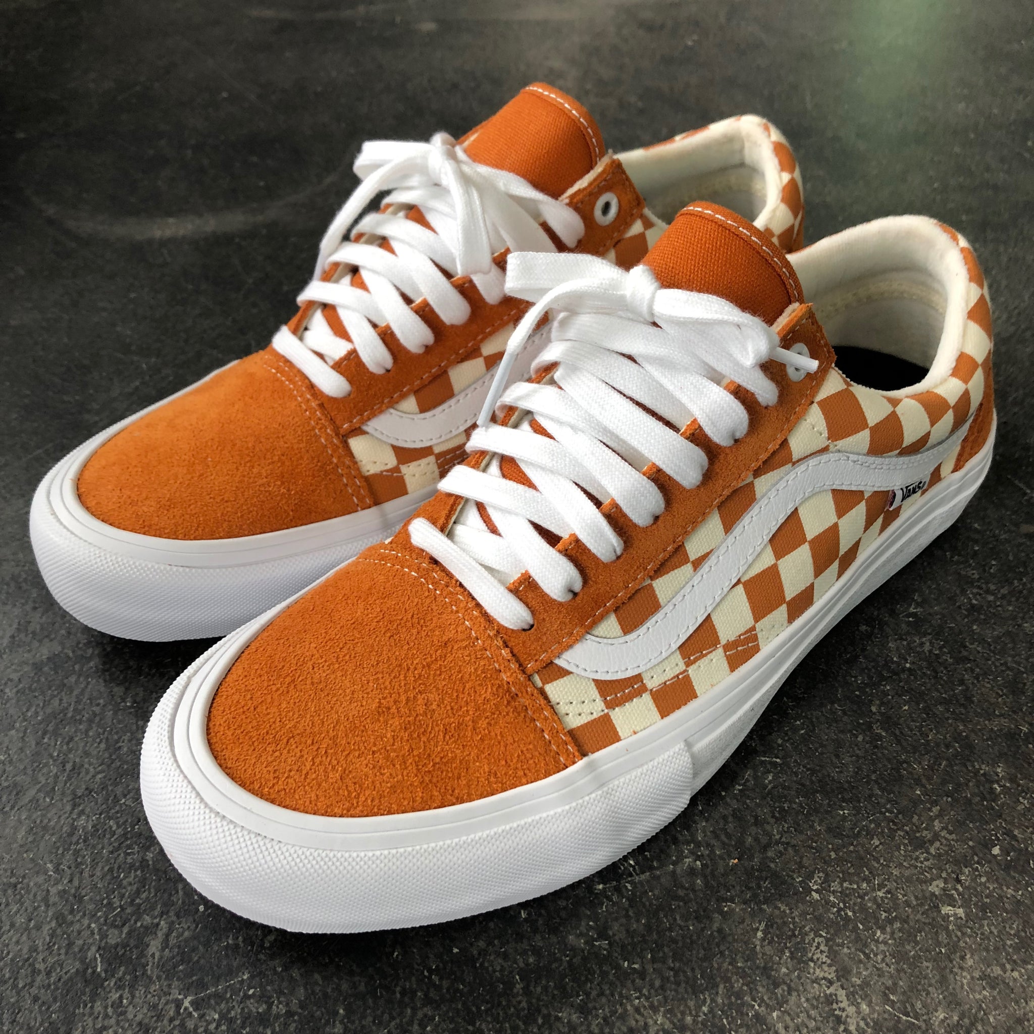 vans orange checkerboard