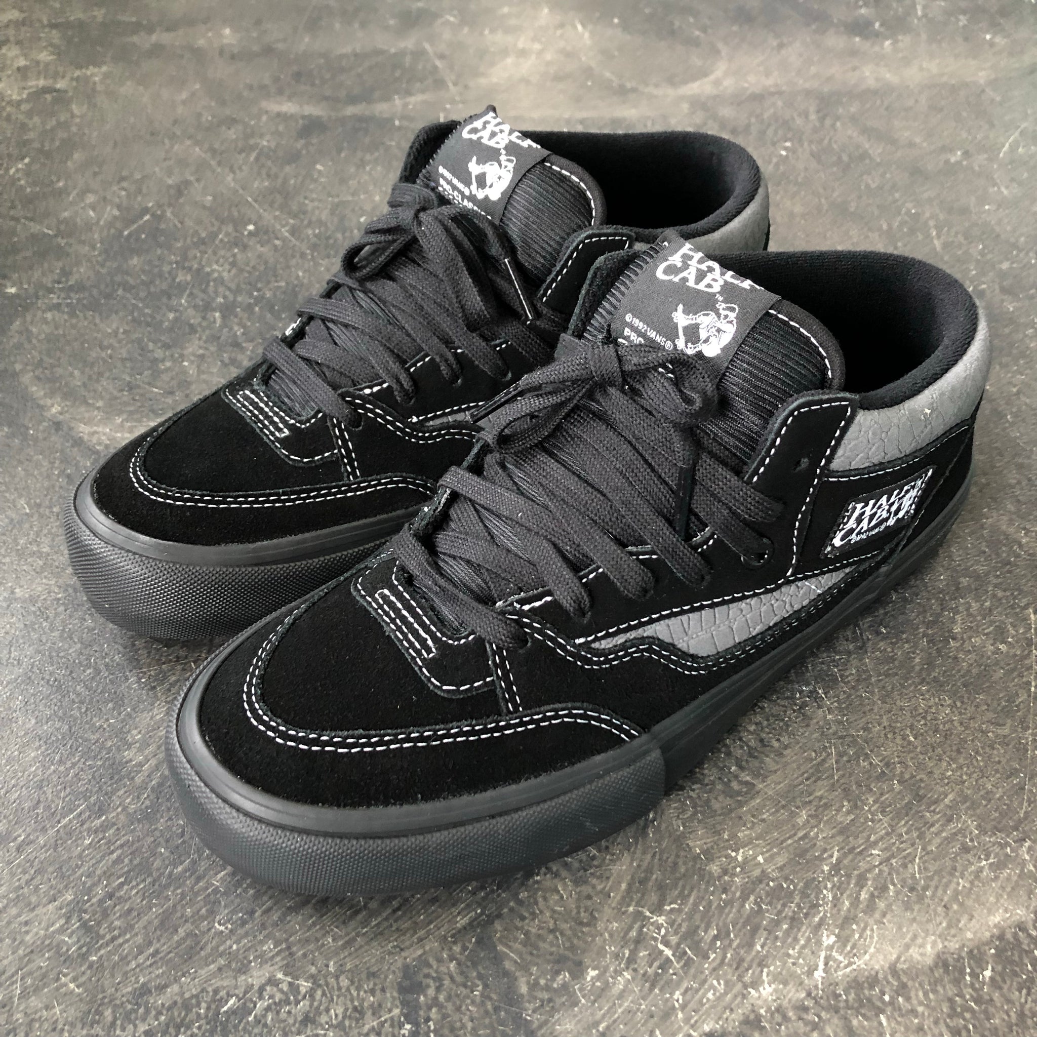 vans half cab pro black