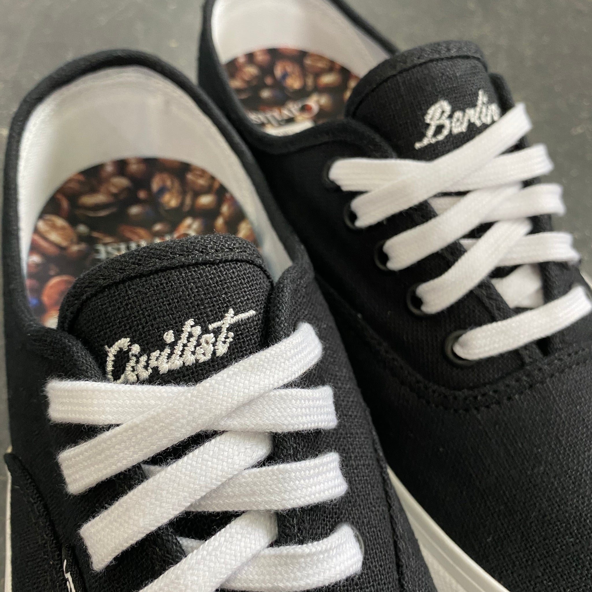 vans authentic pro civilist