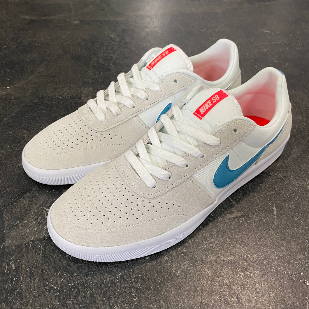 nike sb team classic summit white cerulean