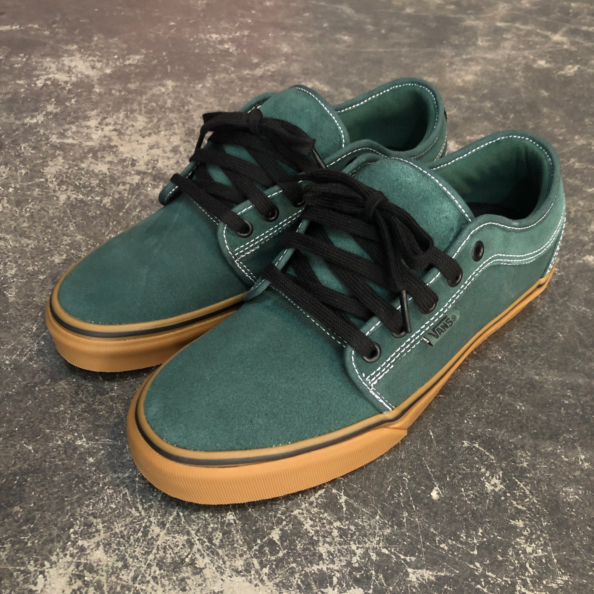 green vans chukka low