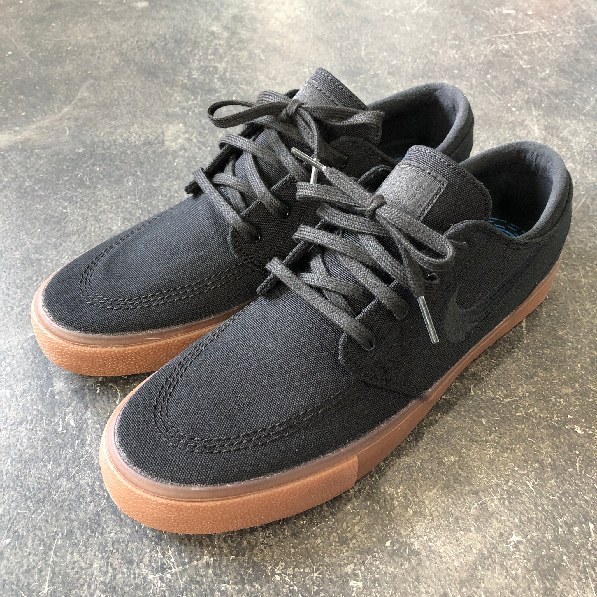 nike sb janoski black canvas skate shoes