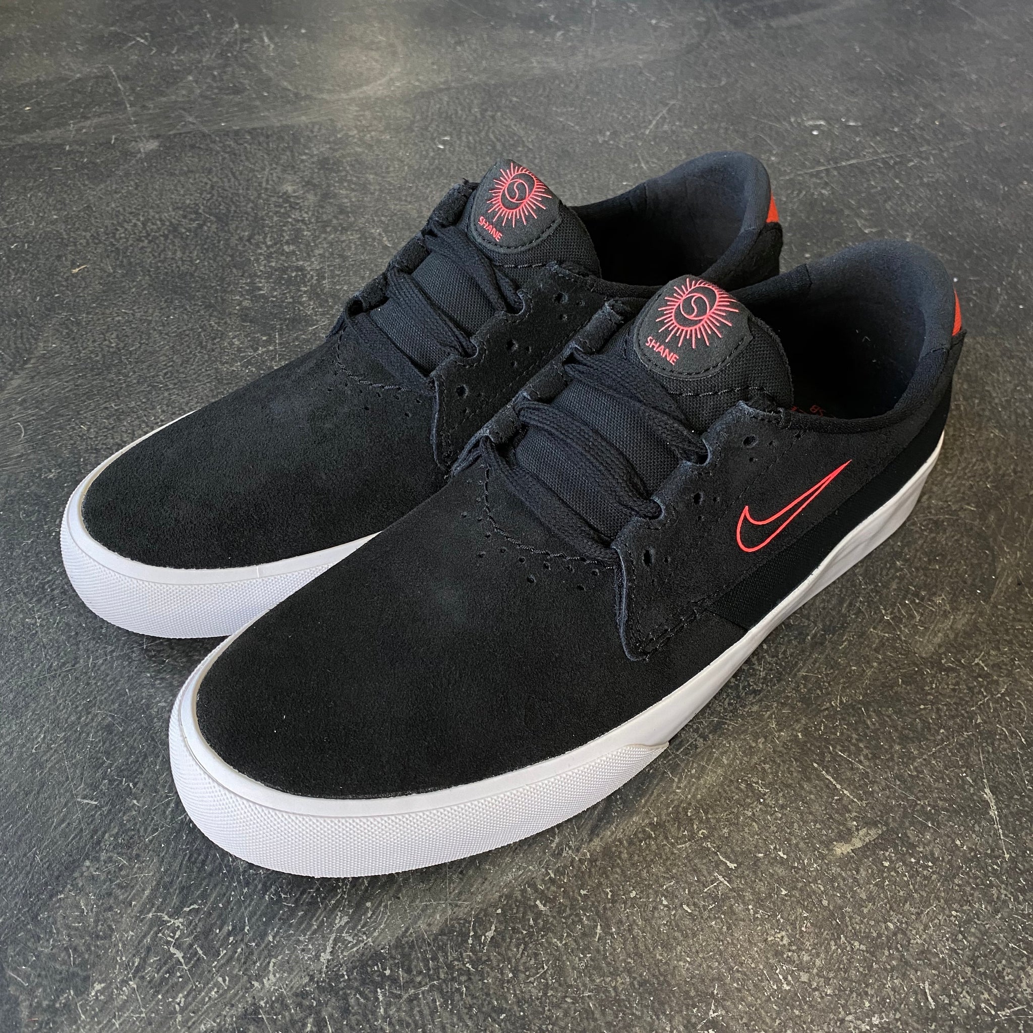 nike sb black bright crimson