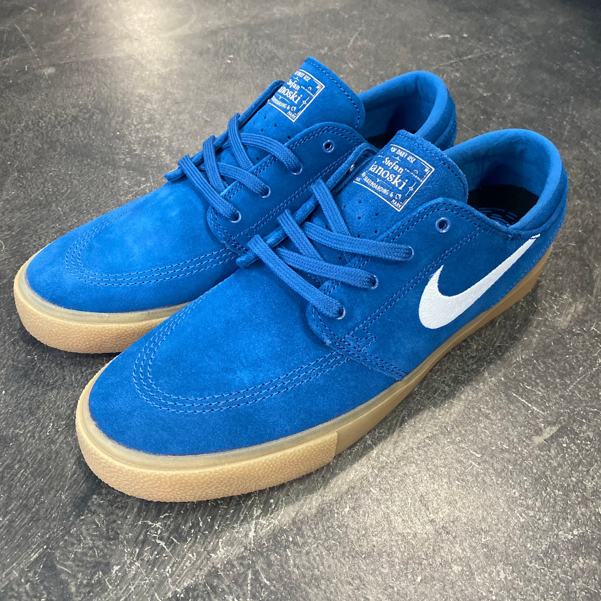 Als reactie op de afbetalen Verscheidenheid Nike SB Janoski RM Court Blue/White – 561 Skate
